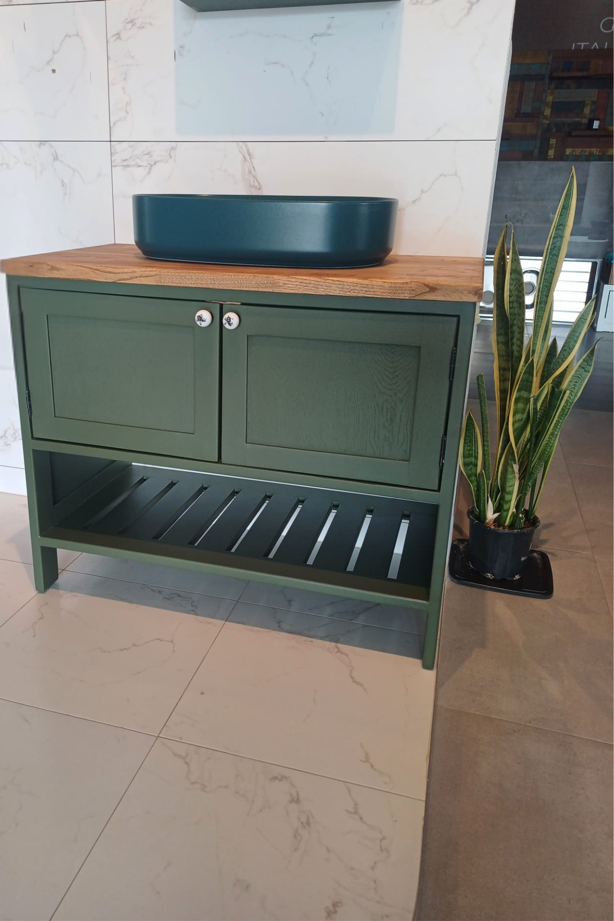 90 cm retro yeşil banyo dolabı seti, su geçirmez masif ahşap tezgahlı ve aynalı model