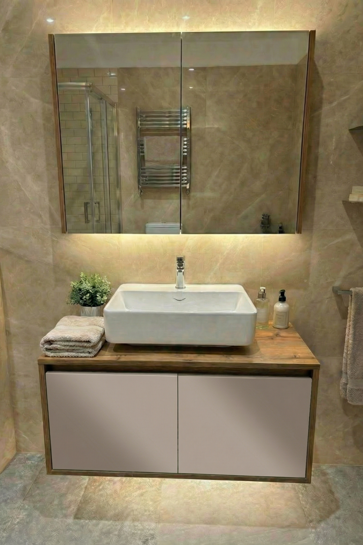 85 cm vizon renk ahşap banyo dolabı, MDF gövdeli, aynalı üst dolaplı, lavabosuz asma model 85 cm vizon renk ahşap banyo dolabı, MDF gövdeli, aynalı üst dolaplı, lavabosuz asma model