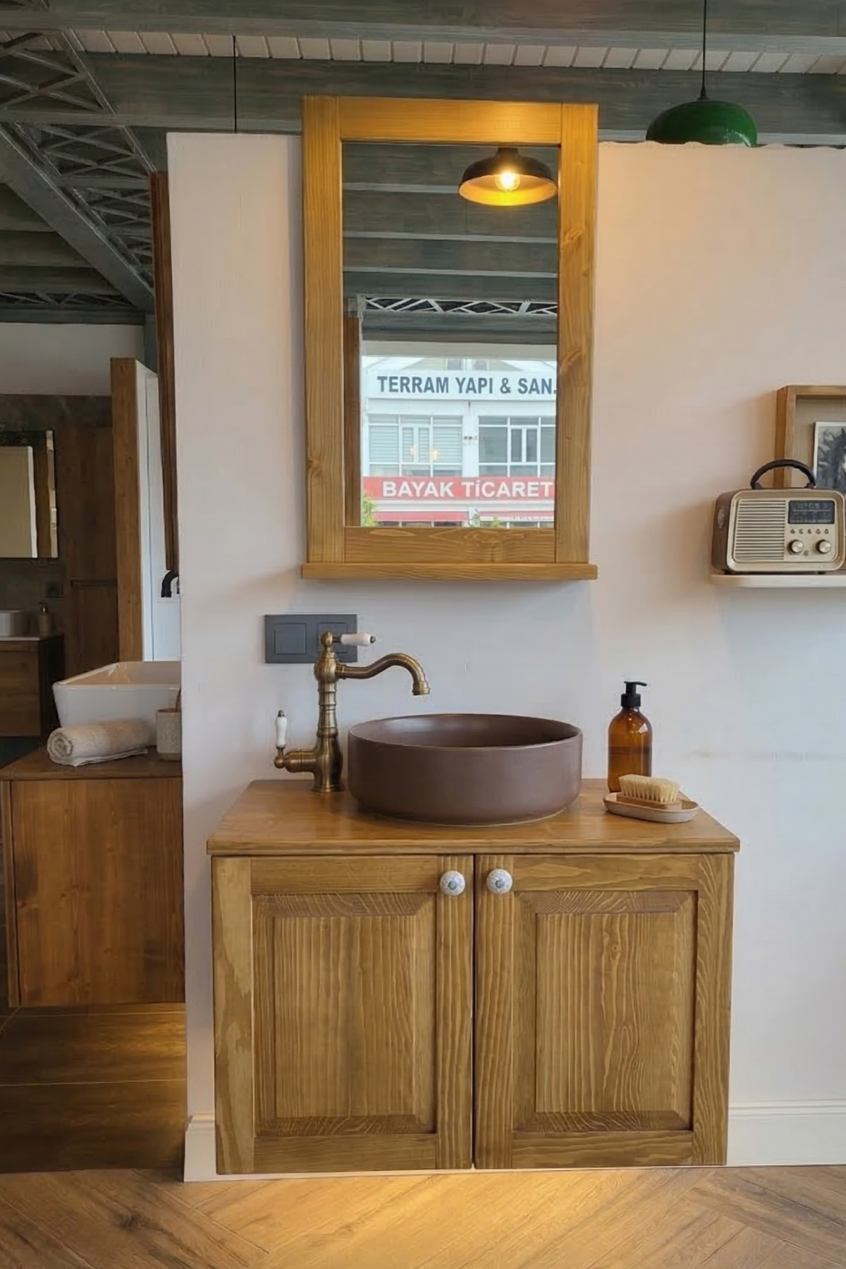 70 cm masif doğal ahşap banyo dolabı seti, su geçirmez cilalı ve aynalı model