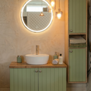 90 cm banyo dolabı seti, boy dolaplı, lavabolu ve LED aynalı, doğal ahşap ve 4 kat lake boyalı.